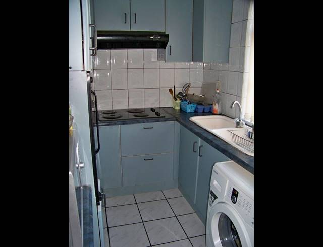 2 BEDROOM APARTMENT FOR SALE IN SUNNYSIDE